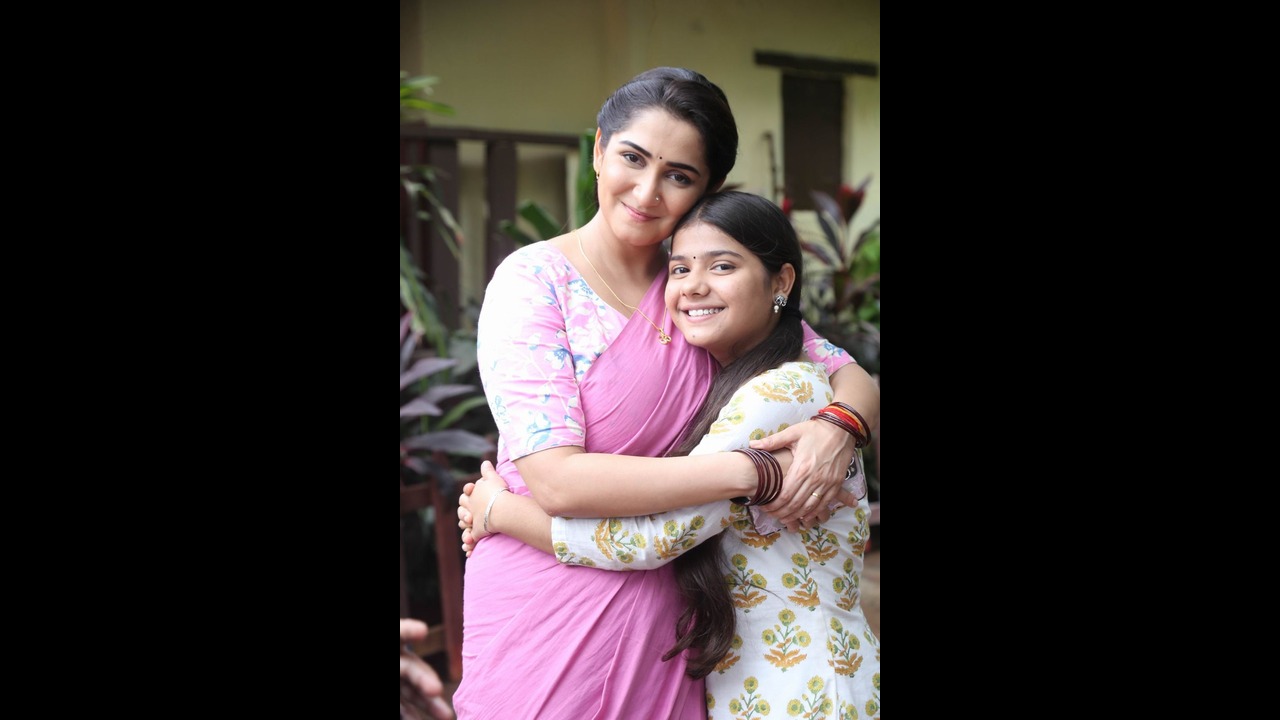 Srishti Jain returns to Zee TV while Vaishnavi Prajapati makes a heartfelt debut in Ganga Mai Ki Betiyan